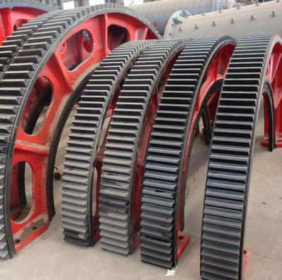 فولاد ریخته گری آلیاژی GS42CrMo4 چرخ دنده های پینیون آسیاب را برای آسیاب گلوله ای سفارشی کنید