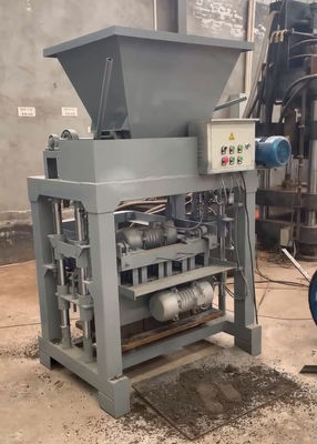 دستگاه آجر سازی موتور دیزلی کوچک اکسترودر 1800 قطعه/H