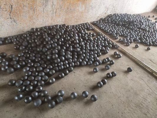 کارخانجات سنگزنی آسیاب گلوله ای فولادی 20-150 میلی متر 55-67HRC و توپ های آسیاب گلوله ای